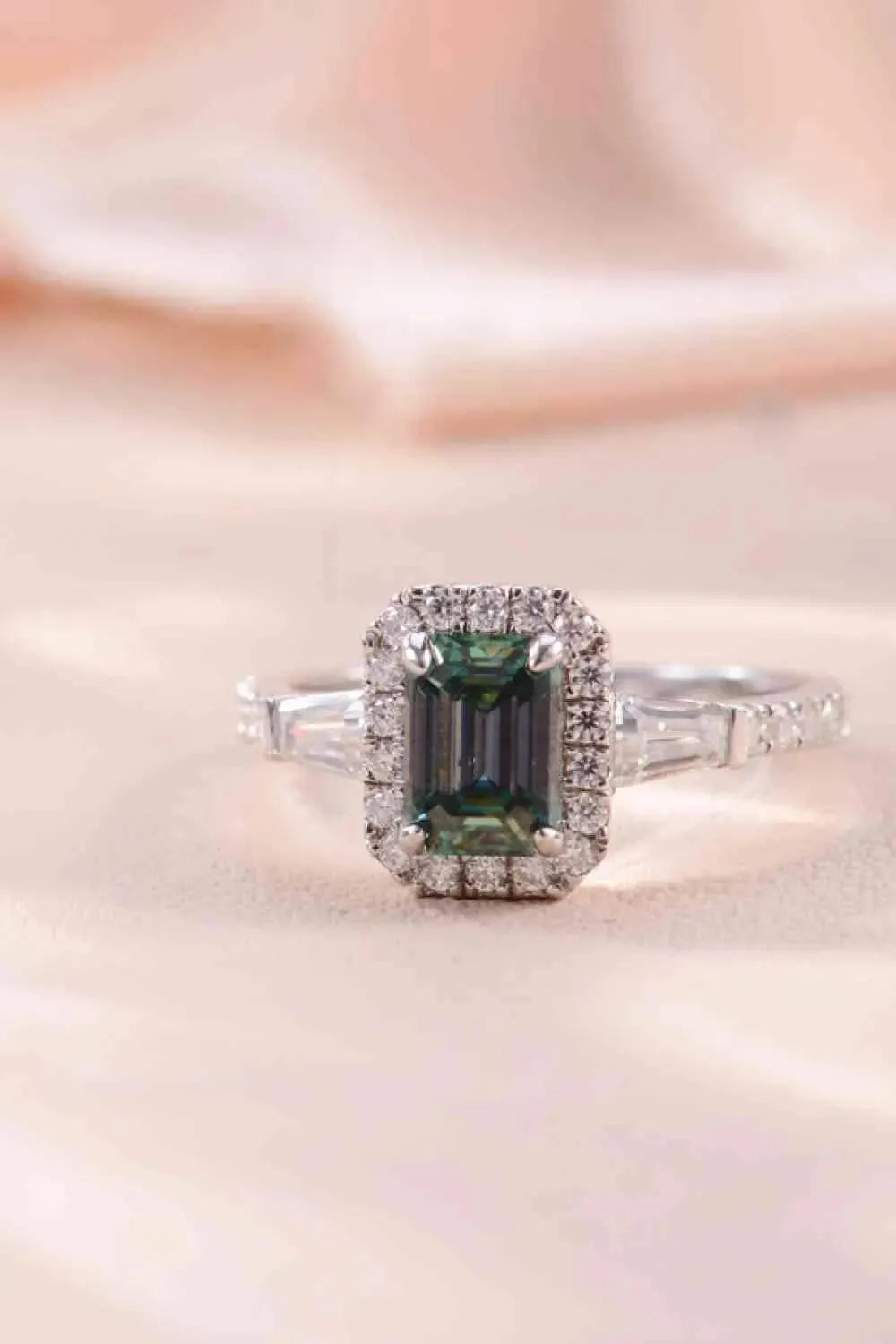 1 Carat Moissanite 925 Sterling Silver Ring Moissanite - Tophatter Daily Deals