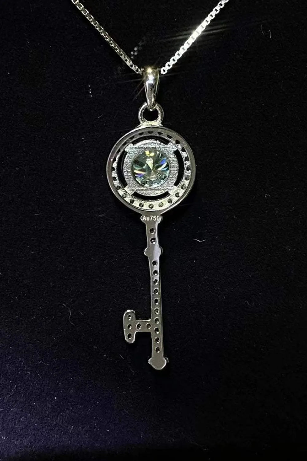 1 Carat Moissanite Key Pendant Necklace Moissanite - Tophatter Daily Deals