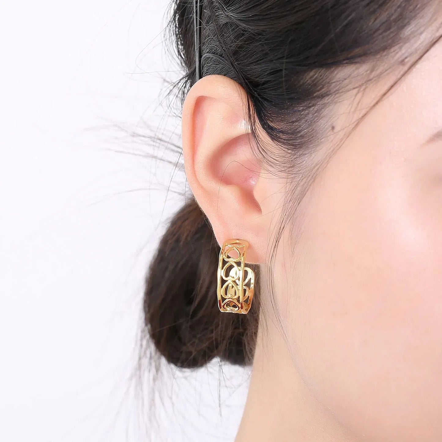 Stainless Steel C-Hoop Earrings Earrings - Tophatter Daily Deals