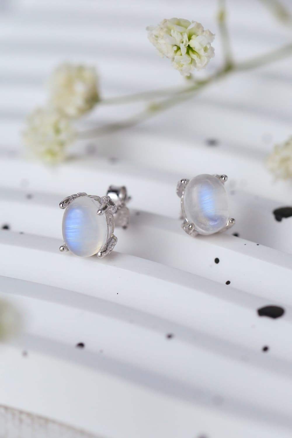 High Quality Natural Moonstone 925 Sterling Silver Stud Earrings Moonstone - Tophatter Daily Deals