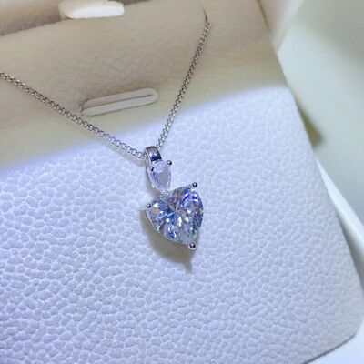 2 Carat Moissanite 925 Sterling Silver Heart Pendant Necklace Moissanite - Tophatter Daily Deals