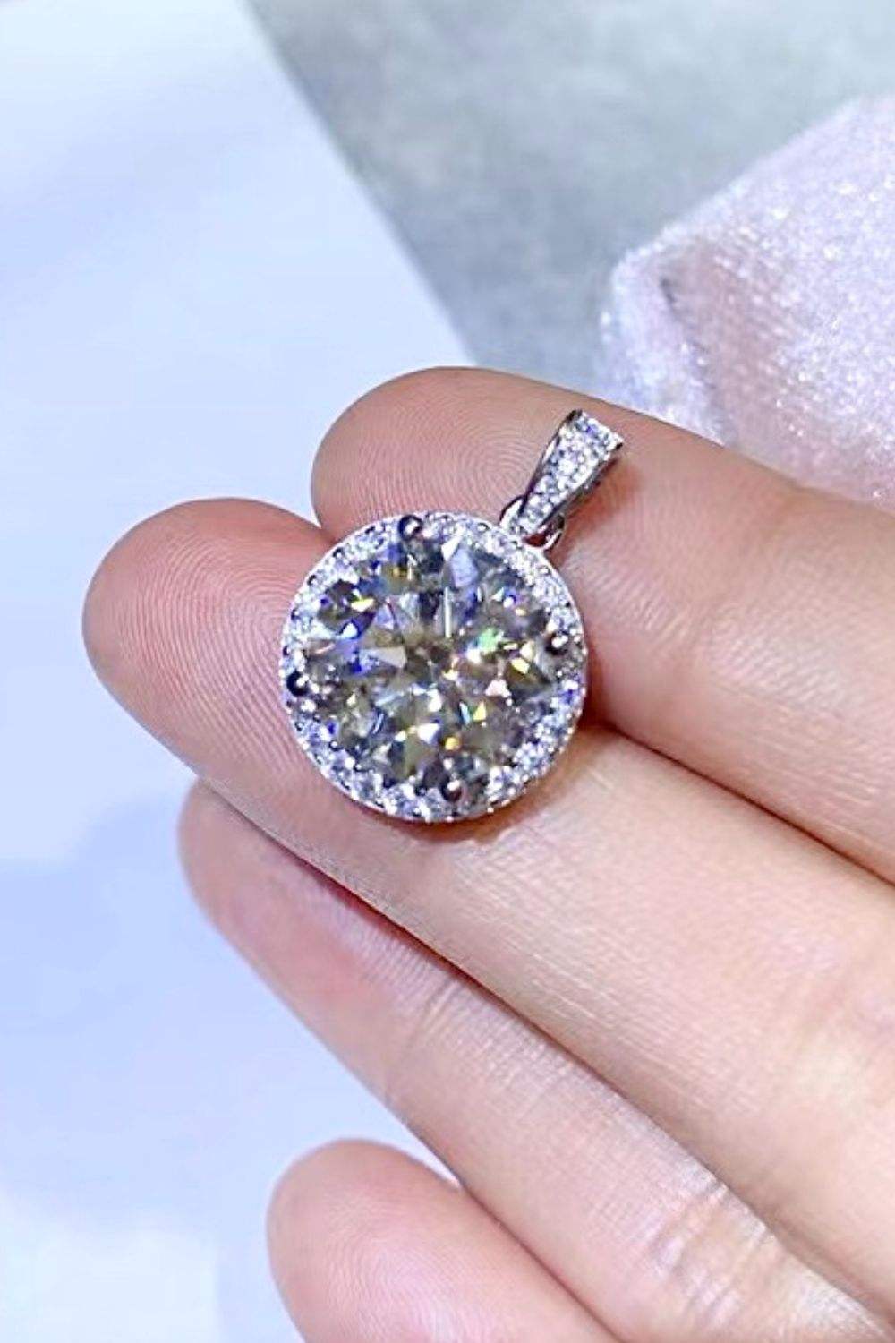 10 Carat Moissanite Pendant Platinum-Plated Necklace White One Size Moissanite - Tophatter Daily Deals