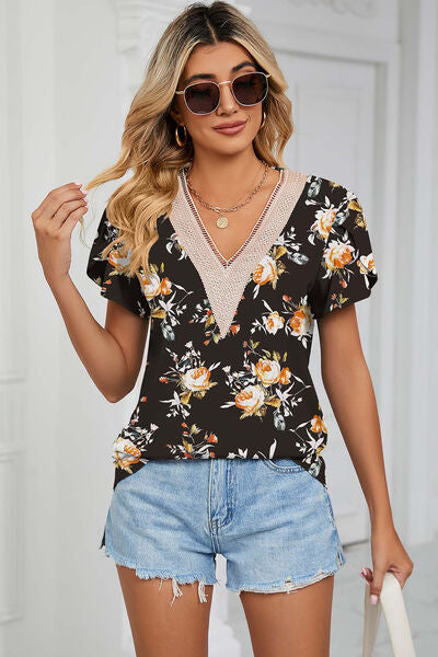 Floral V-Neck Short Sleeve T-Shirt Women's T-Shirts - Tophatter Daily Deals