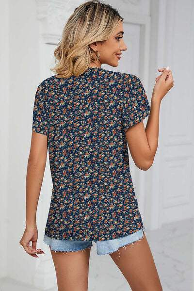 Floral V-Neck Short Sleeve T-Shirt Women's T-Shirts - Tophatter Daily Deals