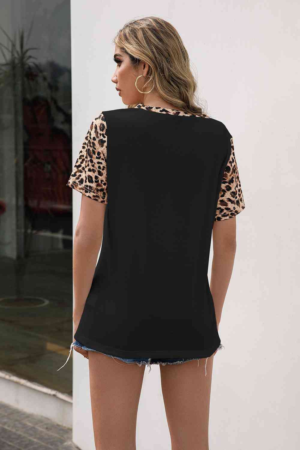 Leopard V-Neck Tunic Tee Women's T-Shirts - Tophatter Daily Deals