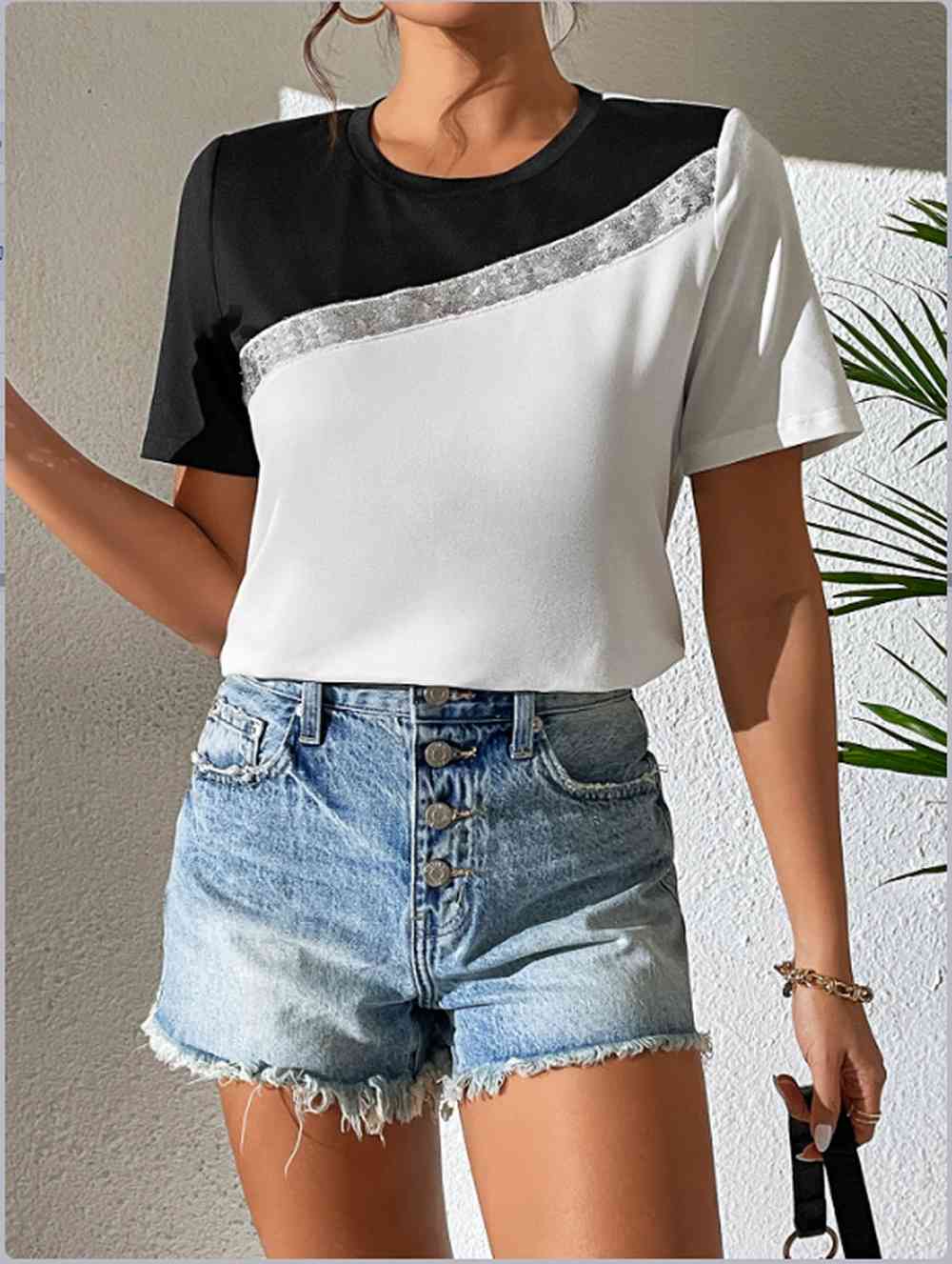 Contrast Color Round Neck Short Sleeve Tee Women's T-Shirts - Tophatter Daily Deals