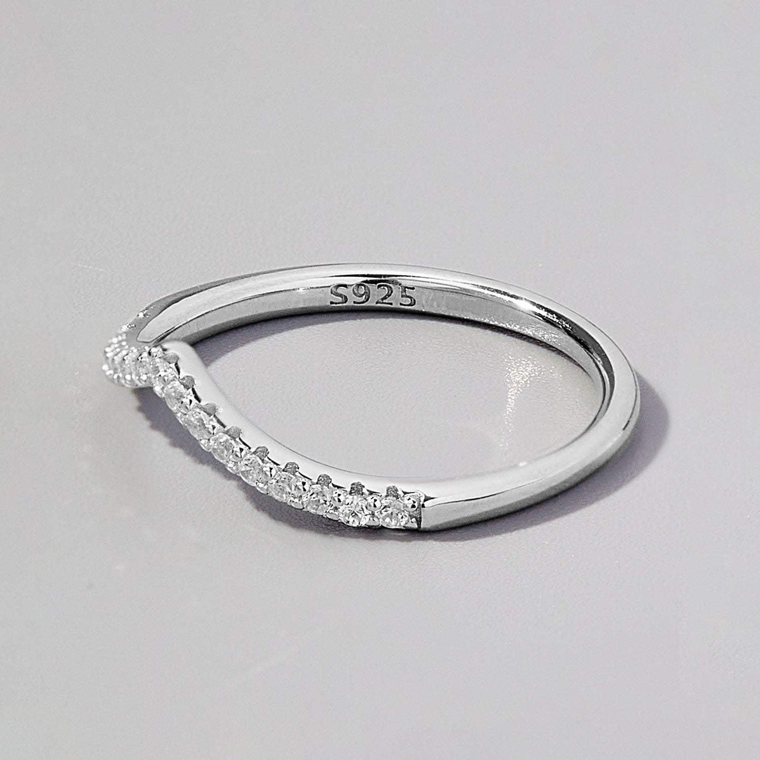 V Shape Inlaid Zircon 925 Sterling Silver Ring Rings - Tophatter Daily Deals