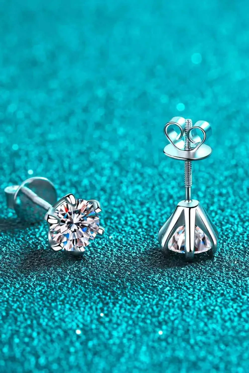 1 Carat Moissanite Rhodium-Plated Stud Earrings Moissanite - Tophatter Daily Deals