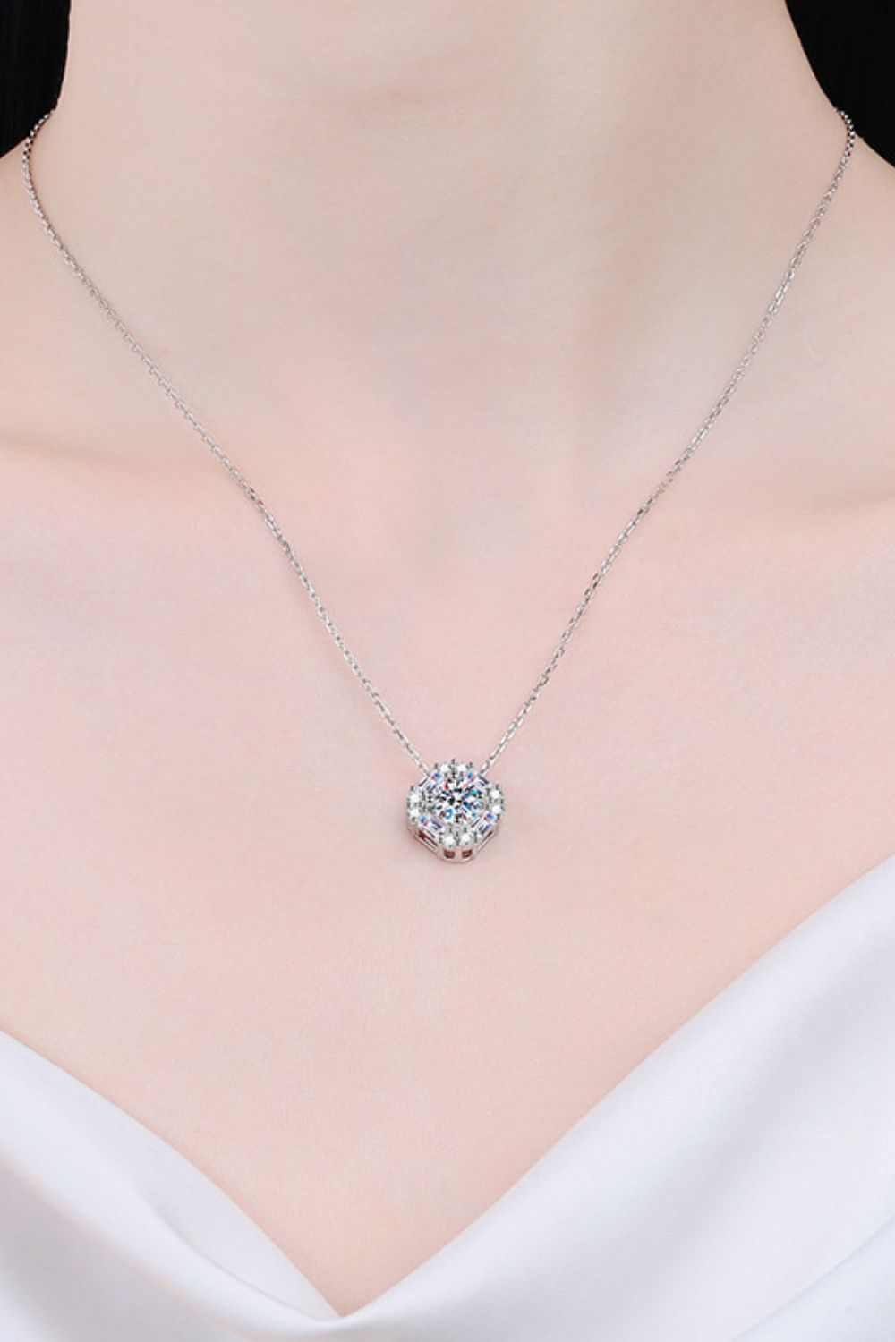 Geometric Moissanite Pendant Chain Necklace Moissanite - Tophatter Daily Deals