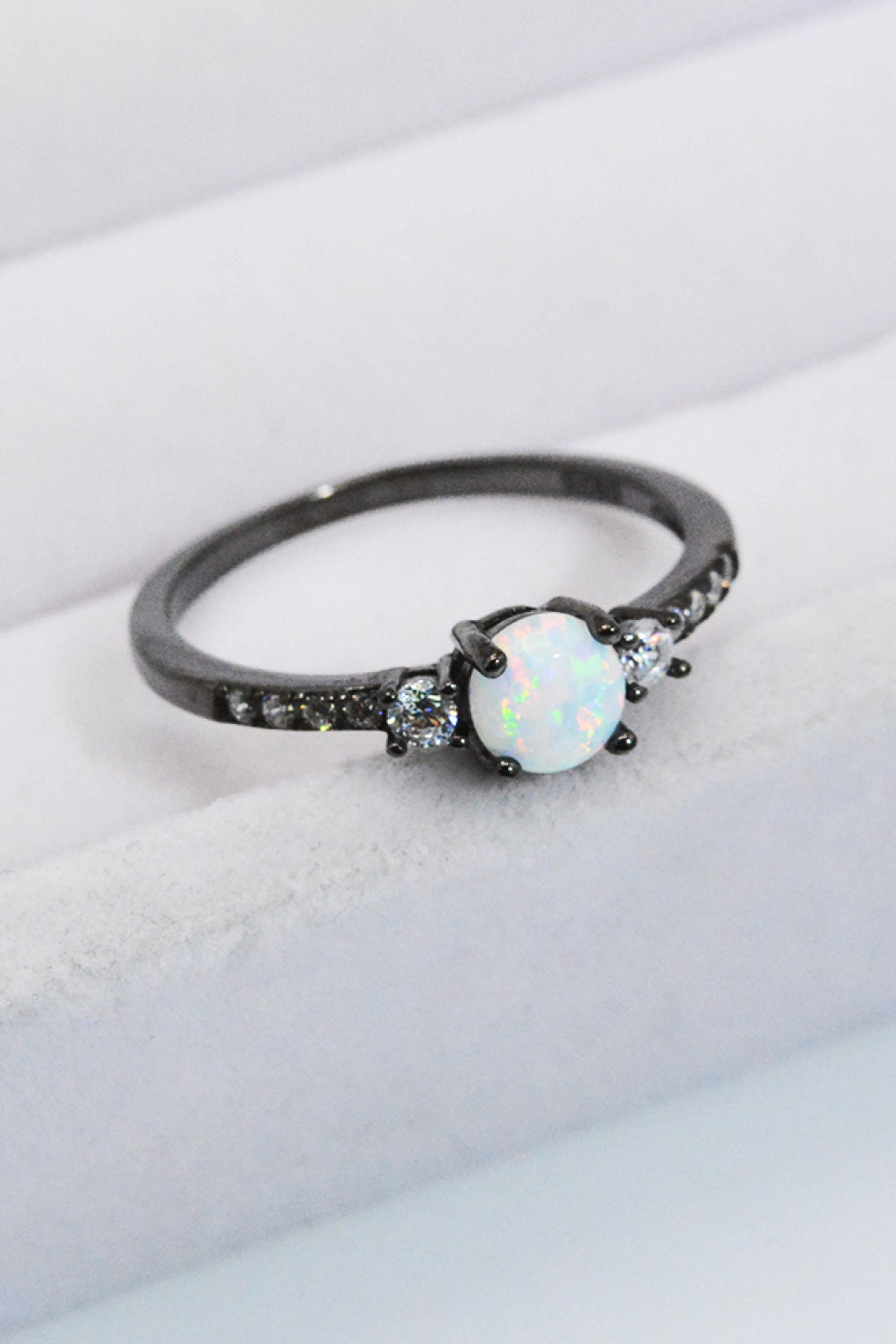 925 Sterling Silver Round Opal Ring - Tophatter Deals