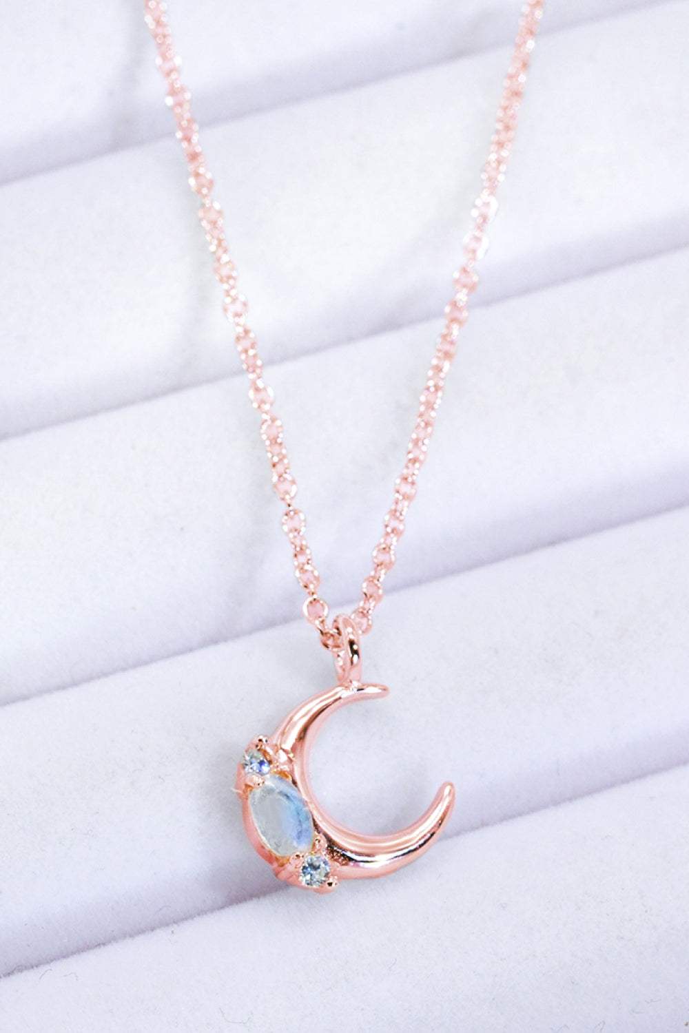 Natural Moonstone Moon Pendant Necklace Moonstone - Tophatter Daily Deals