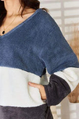 Culture Code Faux Fur Color Block V-Neck Sweater Blouses - Tophatter Daily Deals