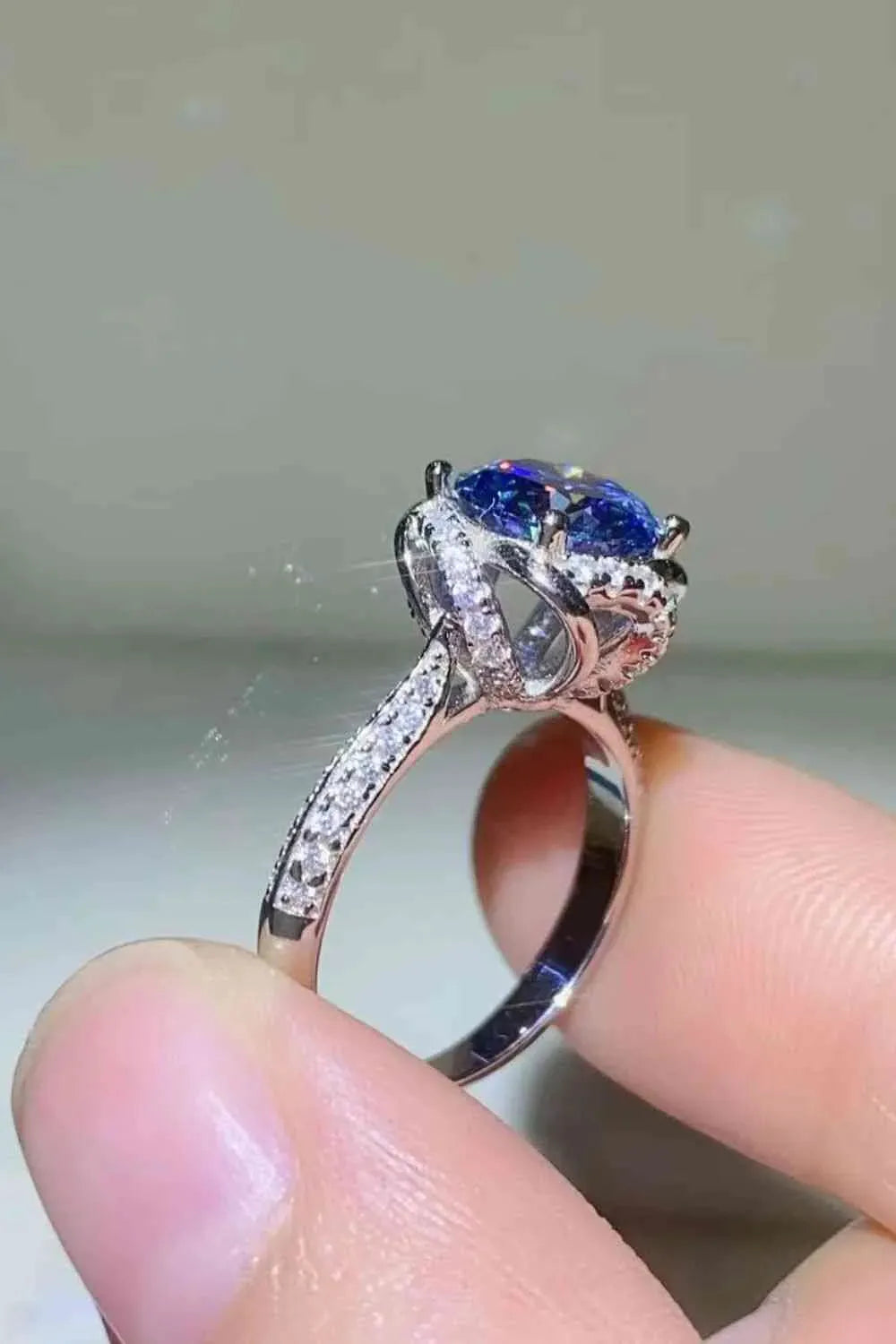 2 Carat Cobalt Blue Moissanite 925 Sterling Silver Ring Moissanite - Tophatter Daily Deals