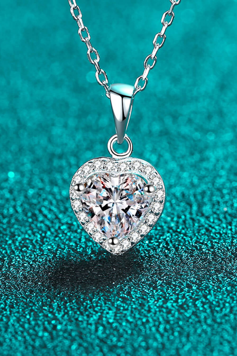 1 Carat Moissanite Heart Pendant Chain Necklace - Tophatter Deals