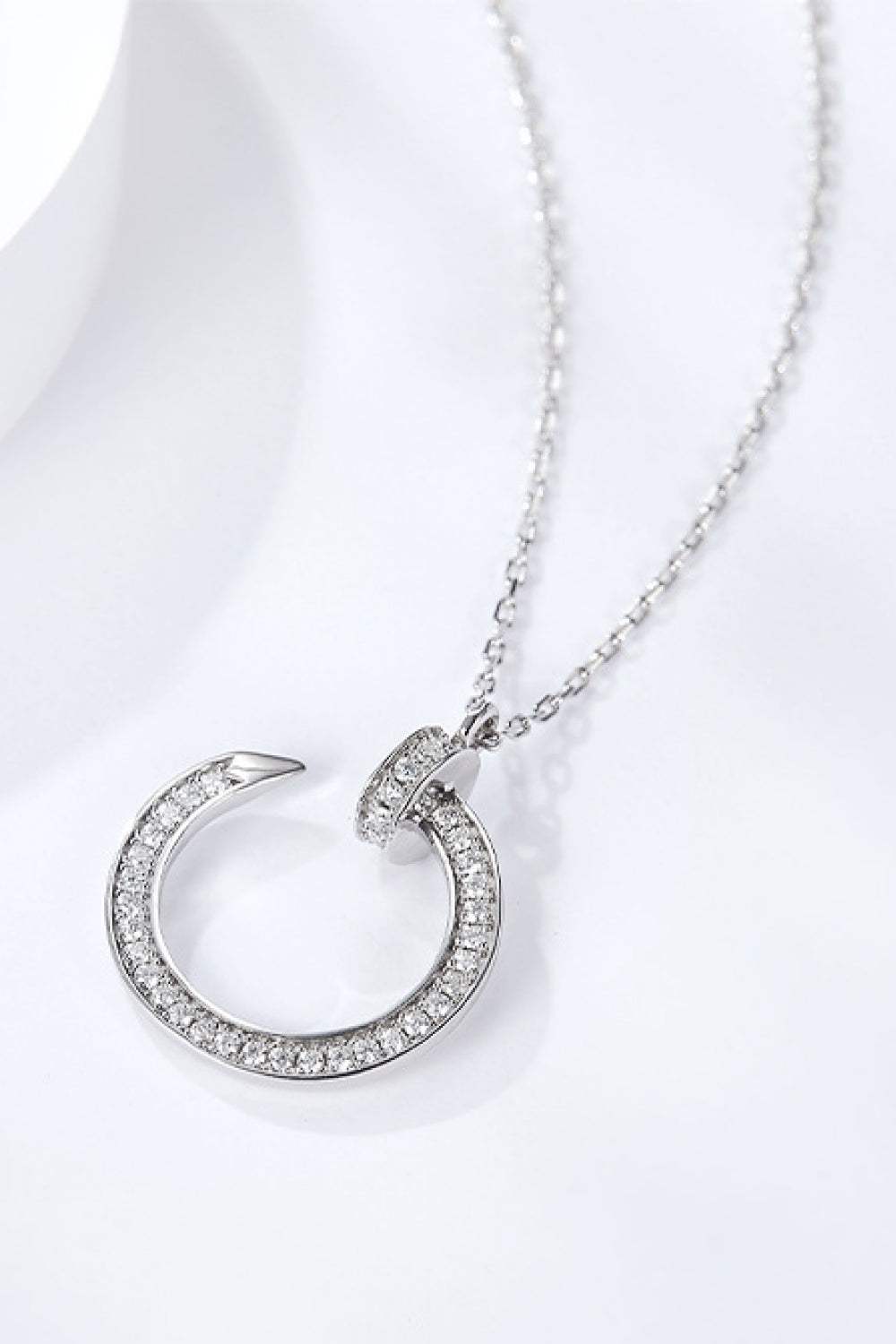 1 Carat Moissanite Open Ring Pendant Necklace Moissanite - Tophatter Daily Deals