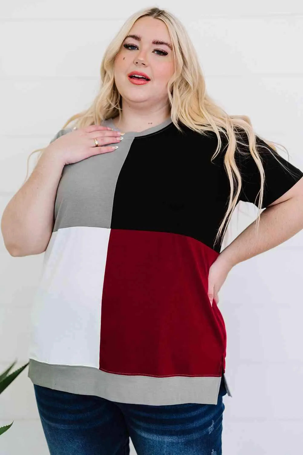 Plus Size Color Block Round Neck T-Shirt Women's T-Shirts - Tophatter Daily Deals