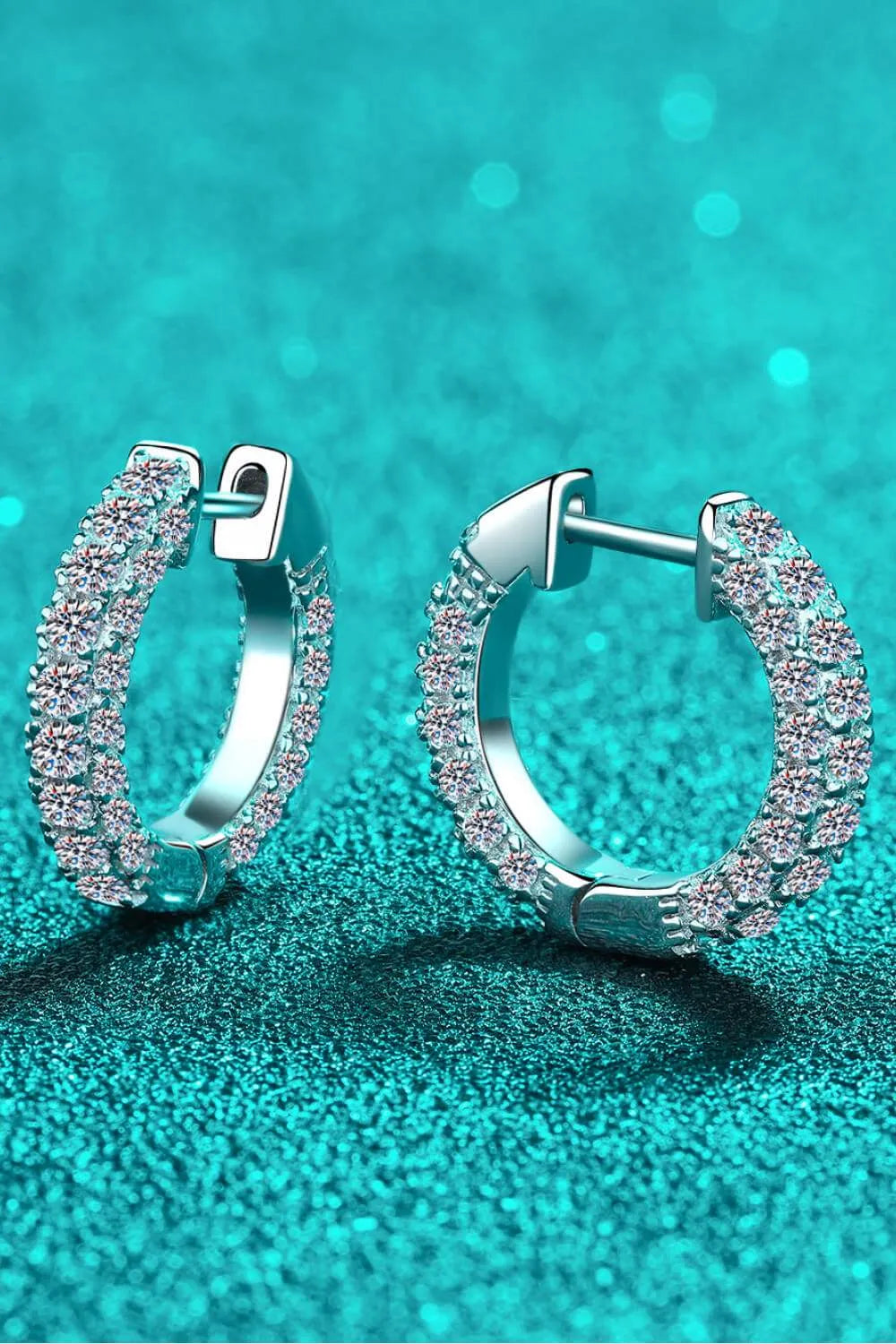 925 Sterling Silver Moissanite Huggie Earrings Moissanite - Tophatter Daily Deals