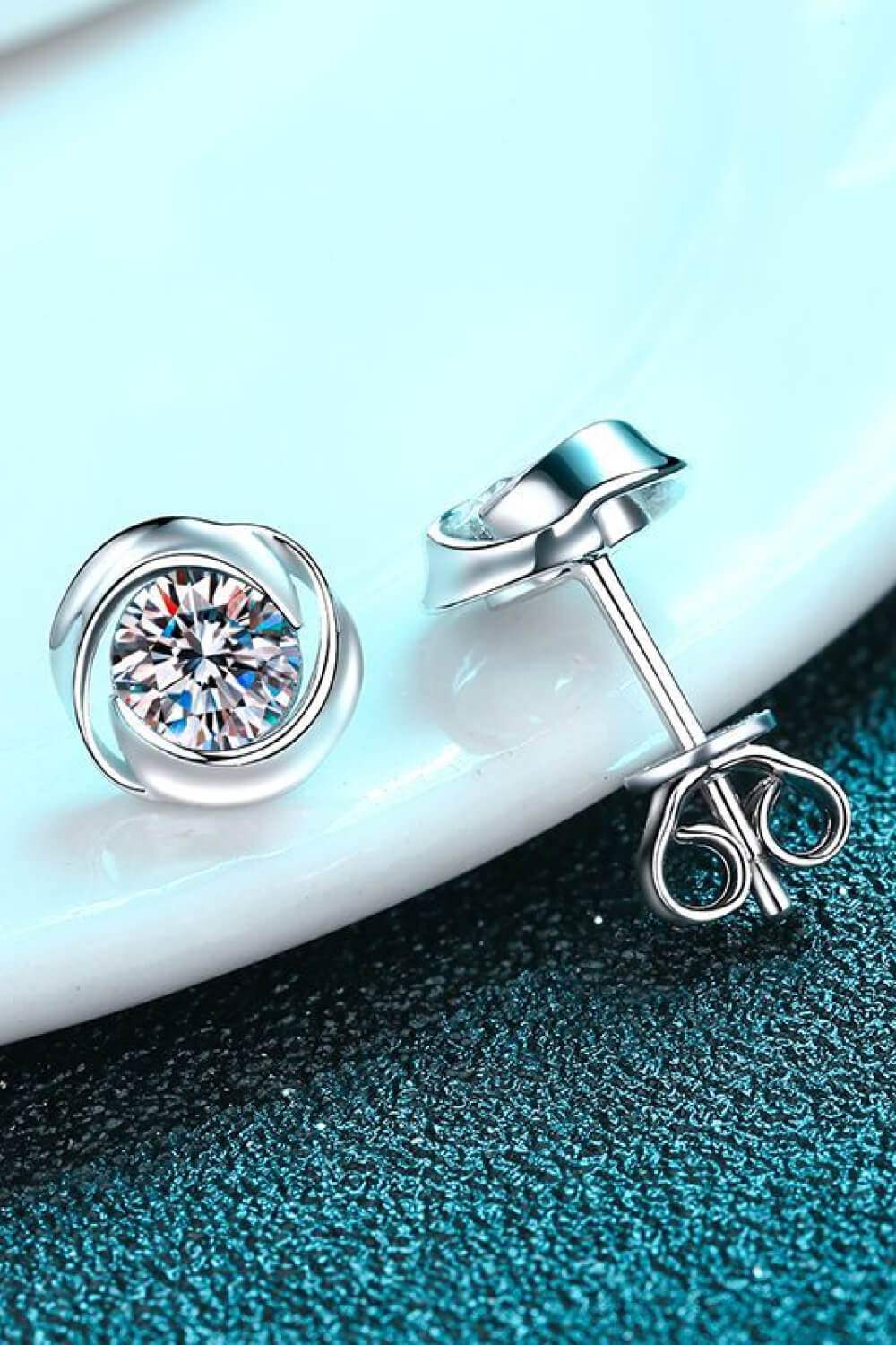 Feeling Fun Moissanite Stud Earrings Moissanite - Tophatter Daily Deals