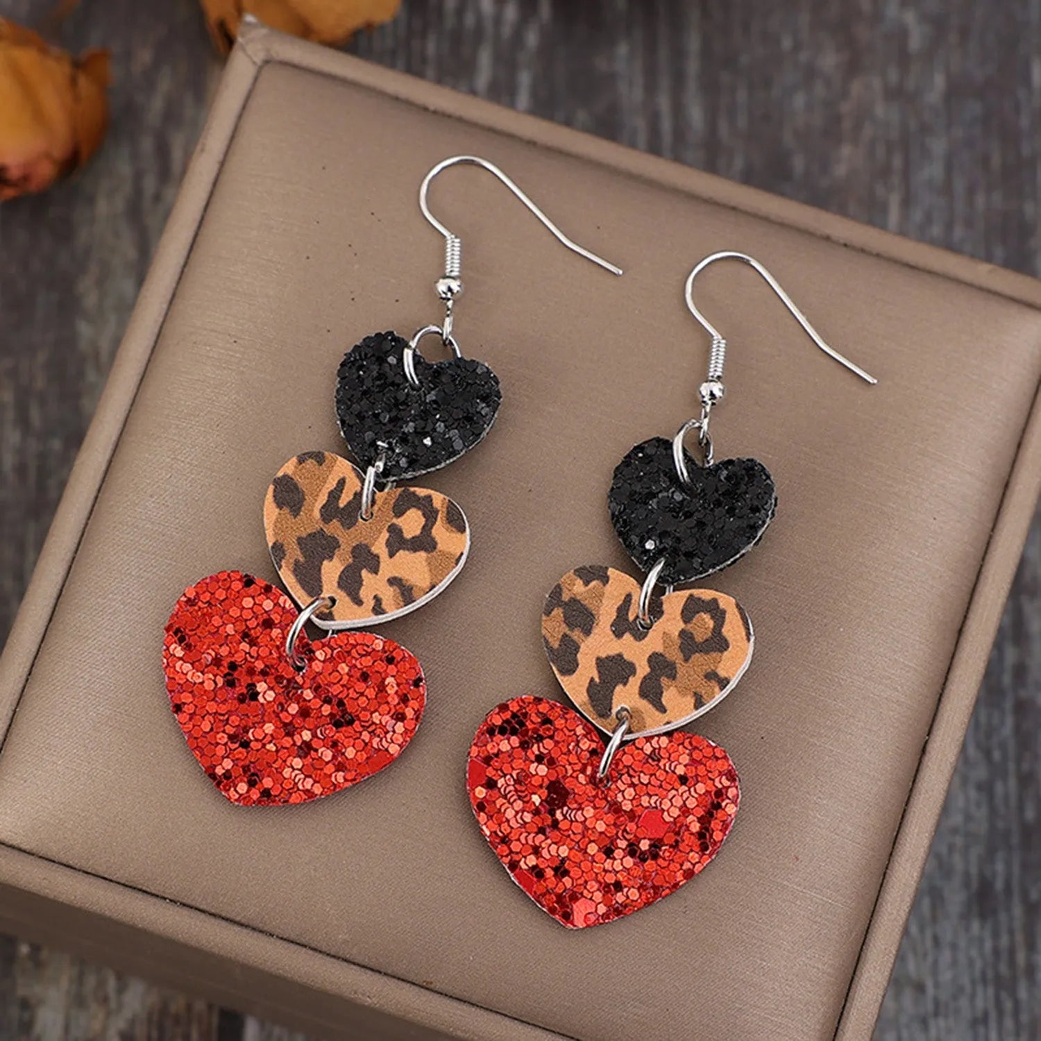 Heart Leather Drop Earrings Earrings - Tophatter Daily Deals