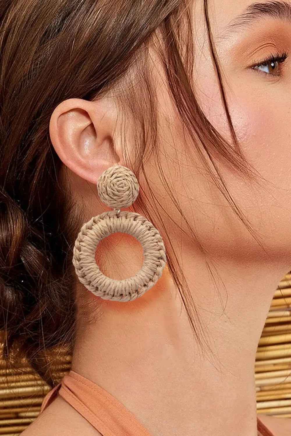 Round Shape Raffia Grass Dangle Earrings Earrings - Tophatter Daily Deals