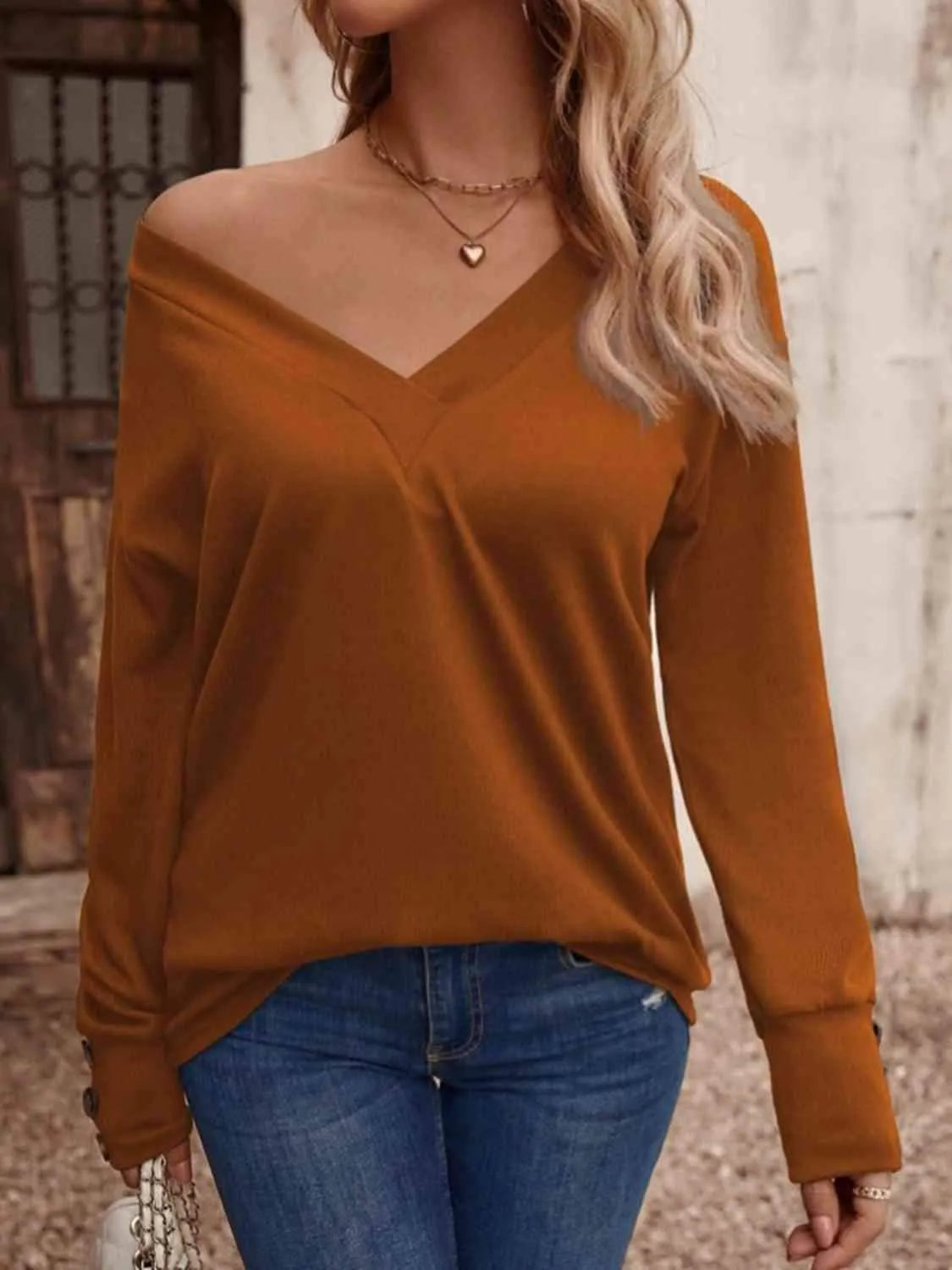 V-Neck Long Sleeve Top Women's T-Shirts - Tophatter Daily Deals