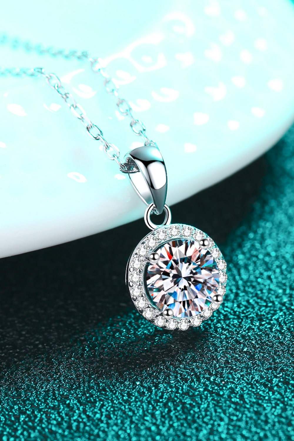 Adored Chance to Charm 1 Carat Moissanite Round Pendant Chain Necklace Moissanite - Tophatter Daily Deals