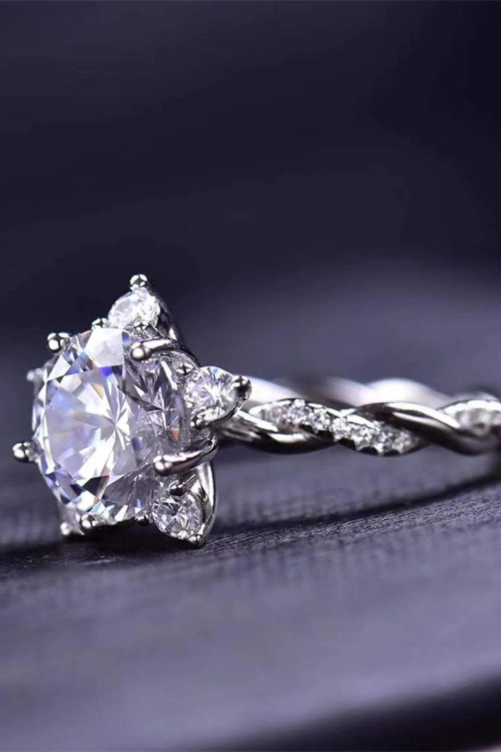 3 Carat Moissanite Twisted Ring Moissanite - Tophatter Daily Deals