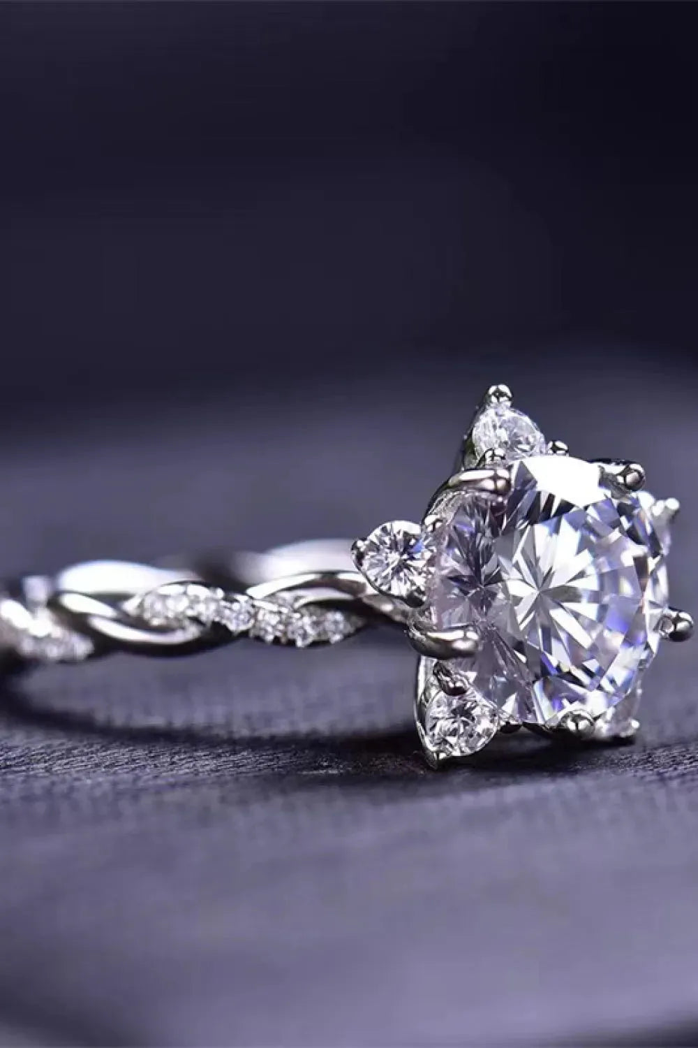 3 Carat Moissanite Twisted Ring Moissanite - Tophatter Daily Deals