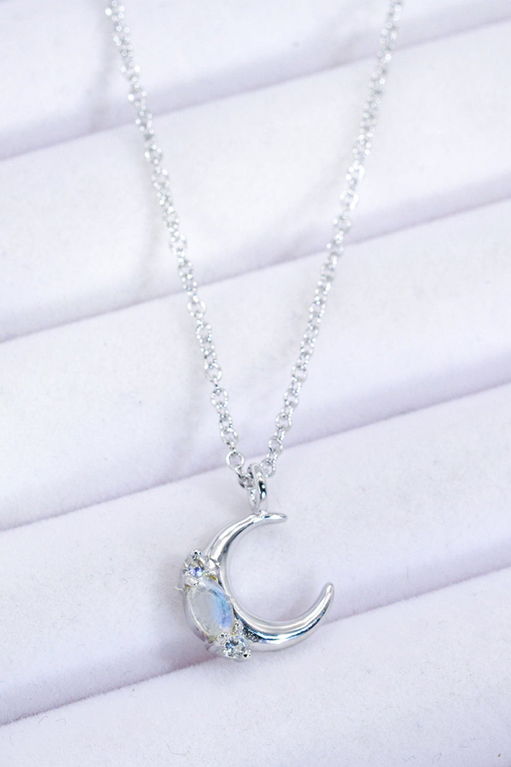 Natural Moonstone Moon Pendant Necklace Moonstone - Tophatter Daily Deals