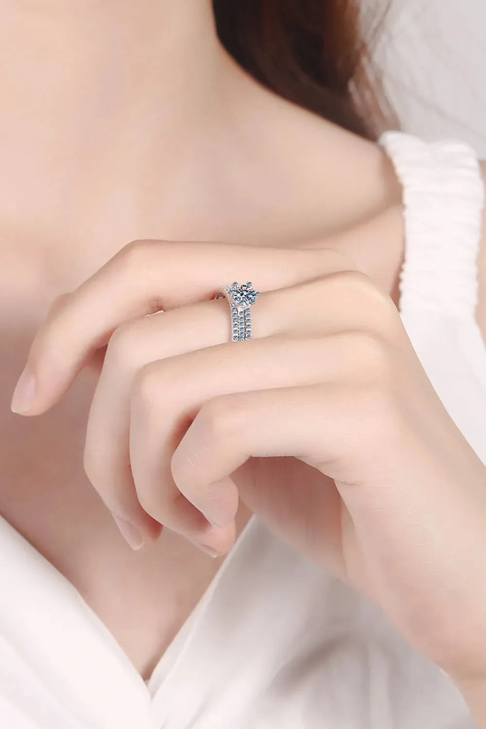 1 Carat Moissanite 925 Sterling Silver Ring Moissanite - Tophatter Daily Deals