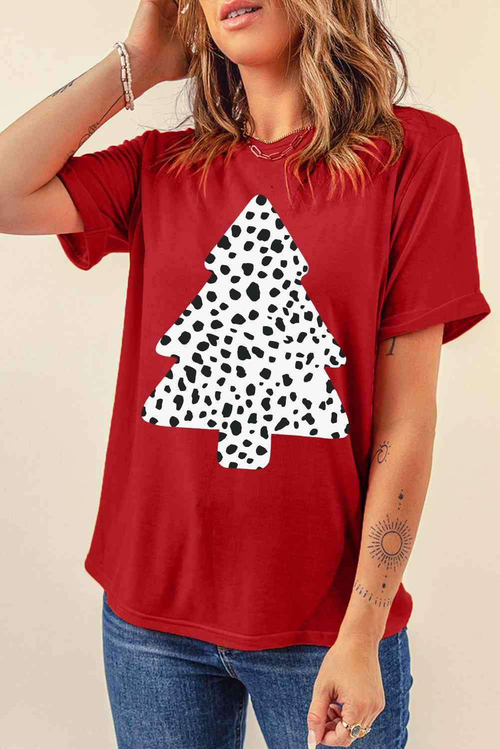 Christmas Tree Graphic Short Sleeve T-Shirt Women's T-Shirts - Tophatter Daily Deals