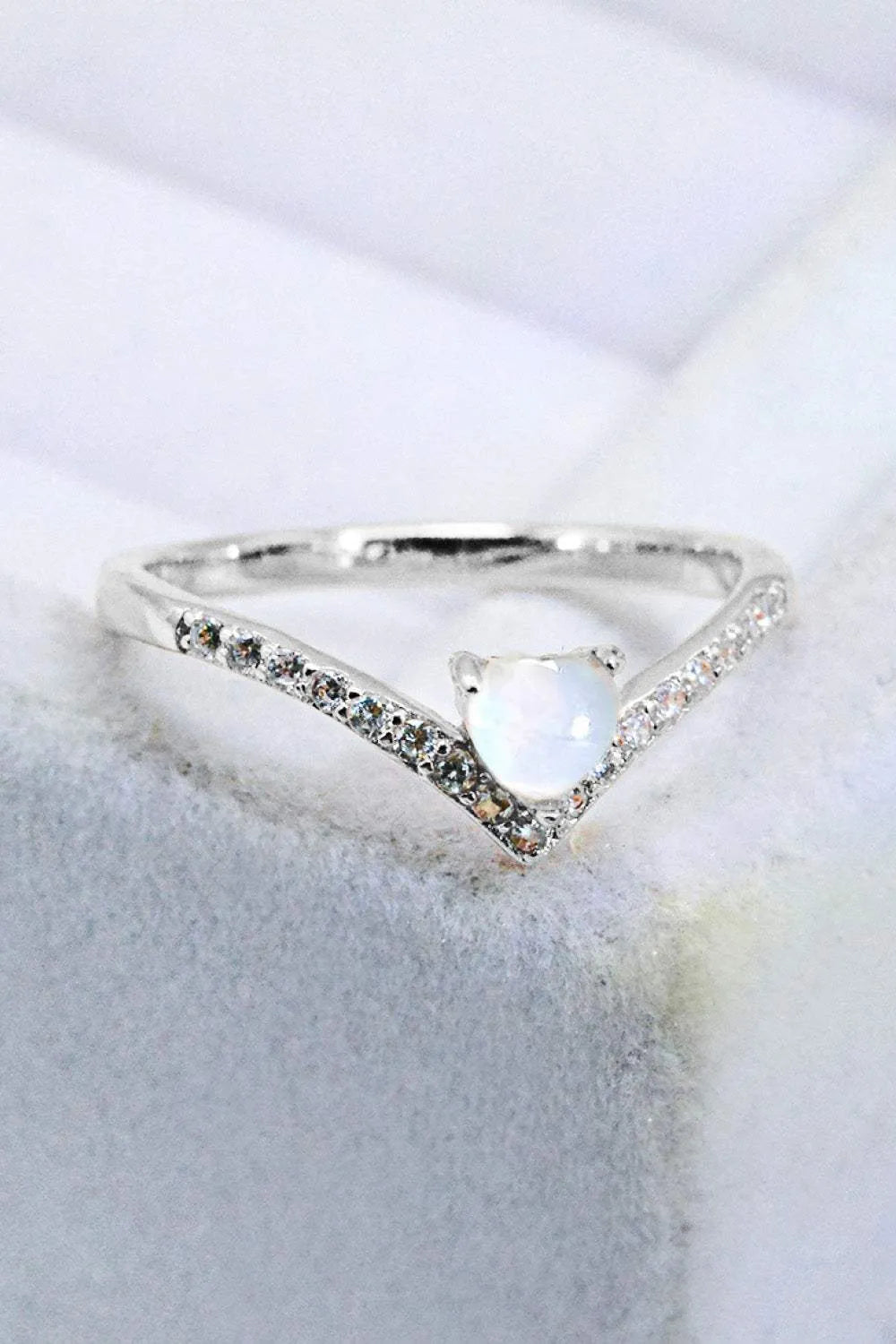 Moonstone Heart-Shaped Ring Moonstone - Tophatter Daily Deals
