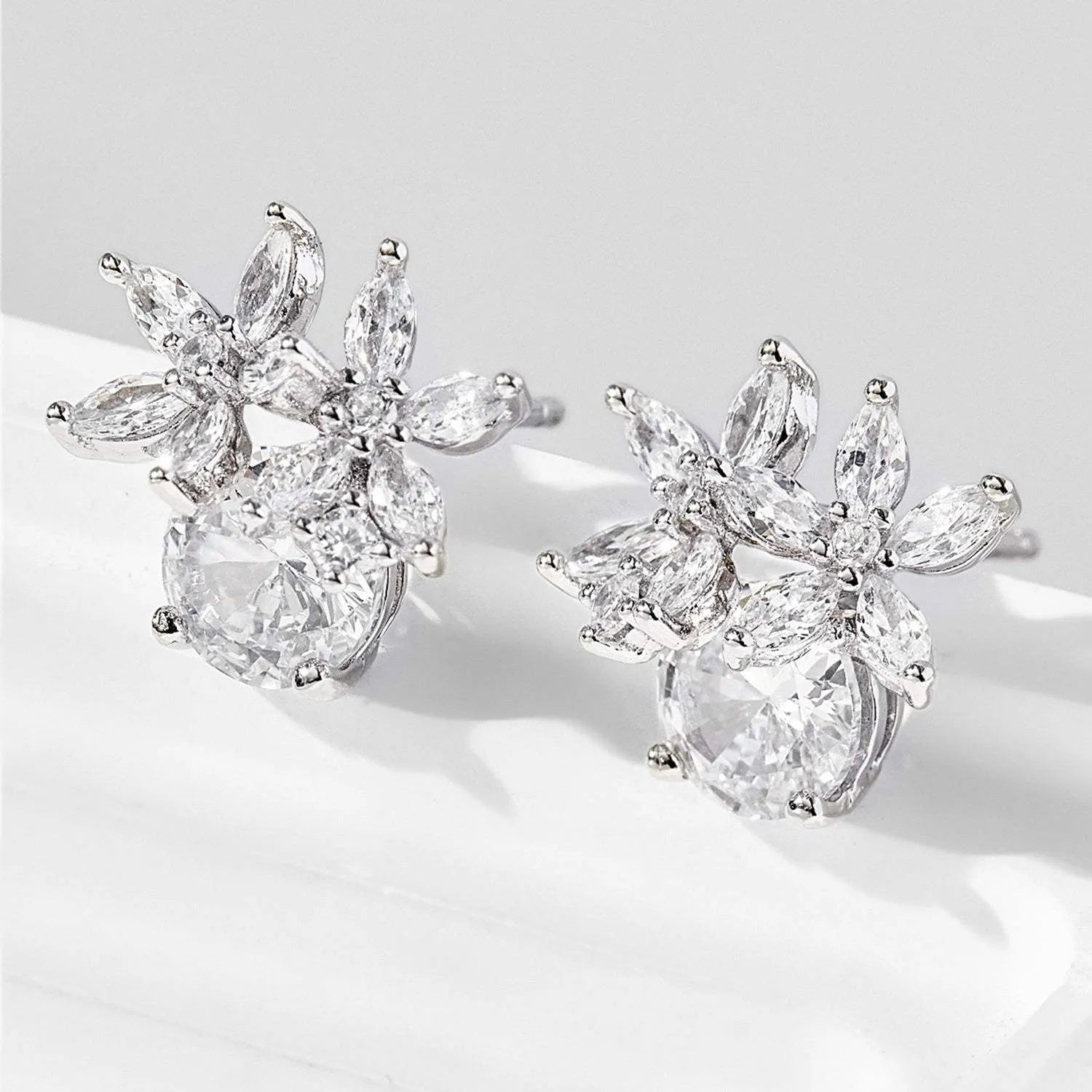 Zircon 925 Sterling Silver Flower Stud Earrings Earrings - Tophatter Daily Deals