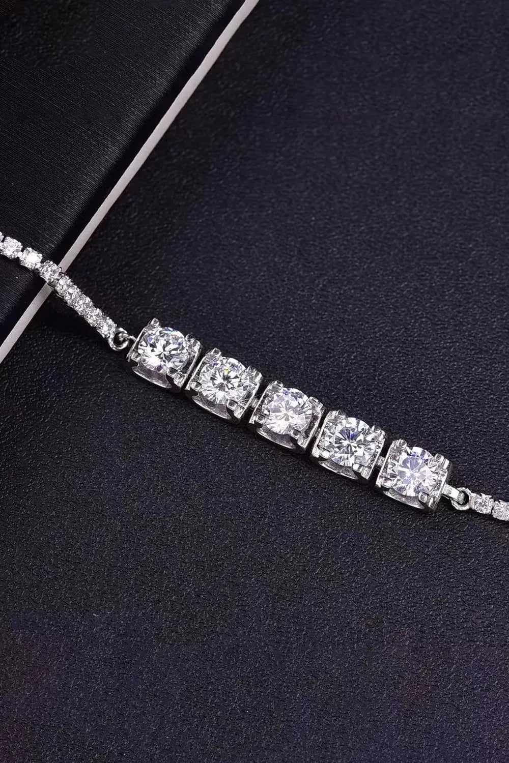 5 Carat Moissanite Lobster Clasp Bracelet Moissanite - Tophatter Daily Deals