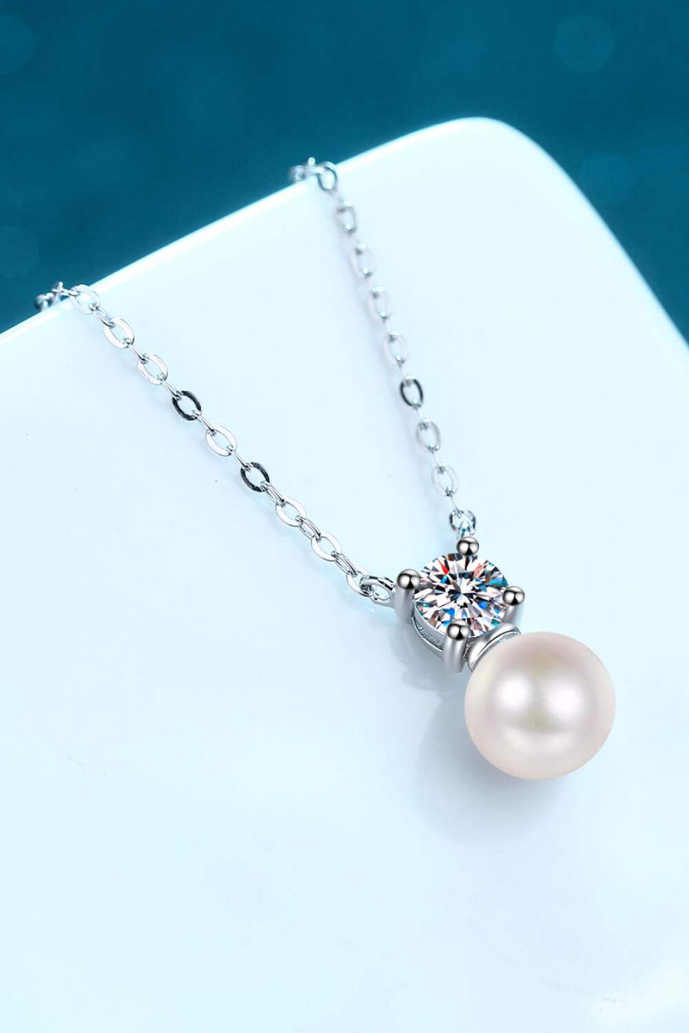 925 Sterling Silver Freshwater Pearl Moissanite Necklace Moissanite - Tophatter Daily Deals