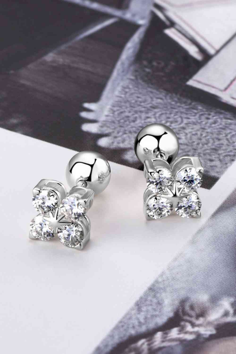 Moissanite 925 Sterling Silver Four-Leaf Clover Shape Earrings Moissanite - Tophatter Daily Deals