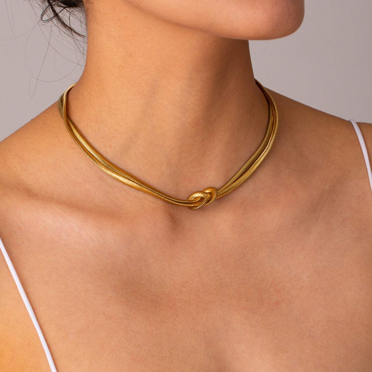 Double Layered Knot Herringbone Choker Necklace Necklaces - Tophatter Daily Deals