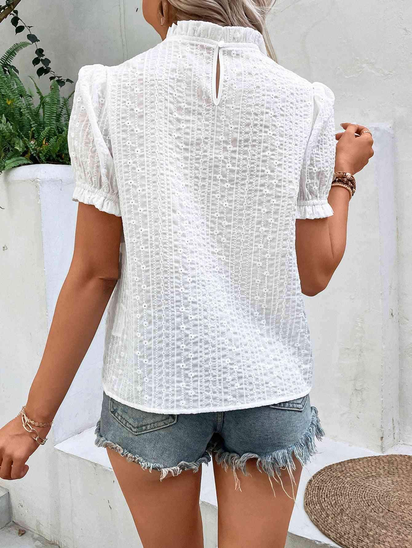 Spliced Lace Short Sleeve Top Blouses - Tophatter Daily Deals