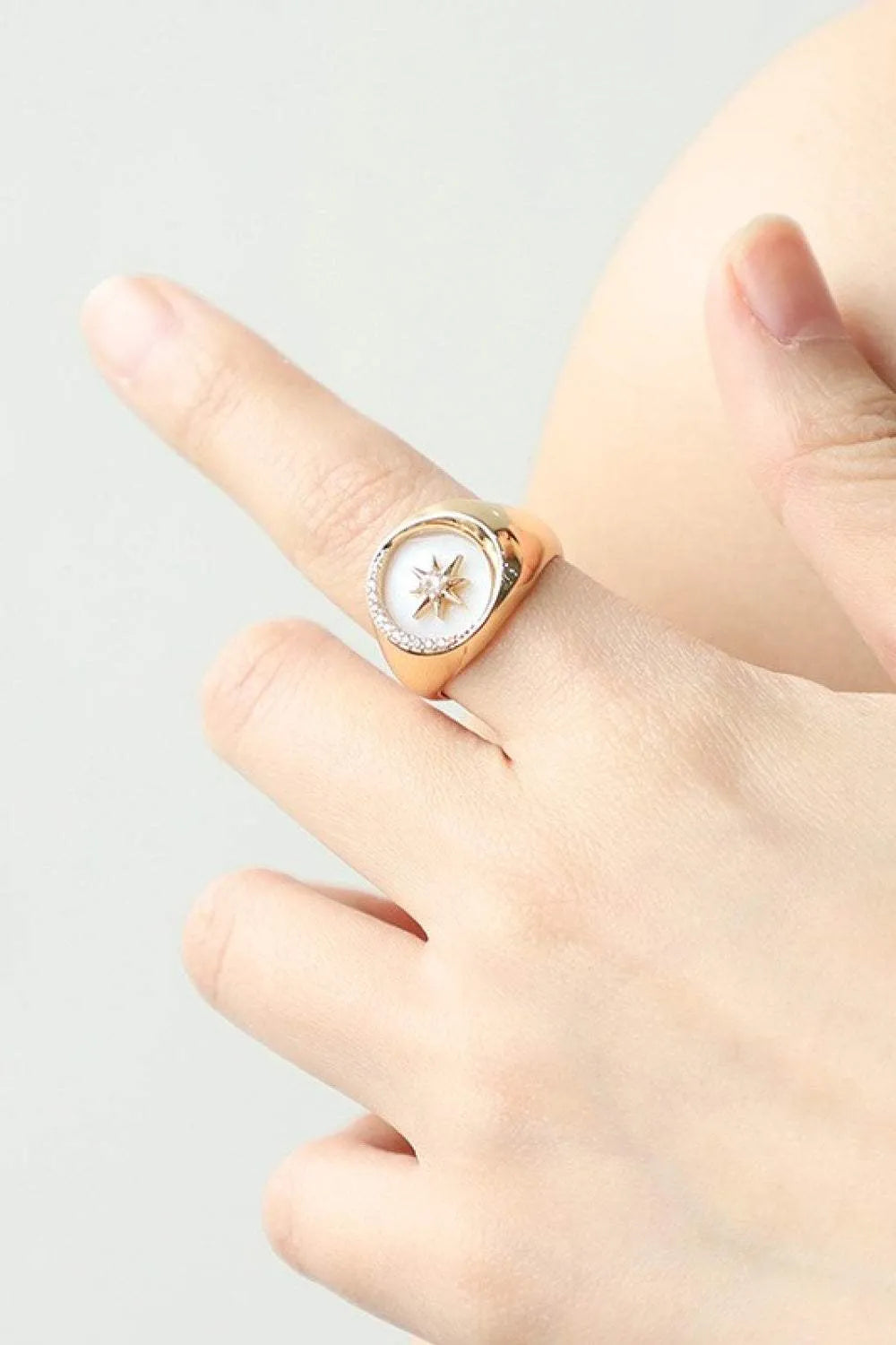 White Mother-Of-Pearl Alloy Ring Gold One Size Rings - Tophatter Daily Deals