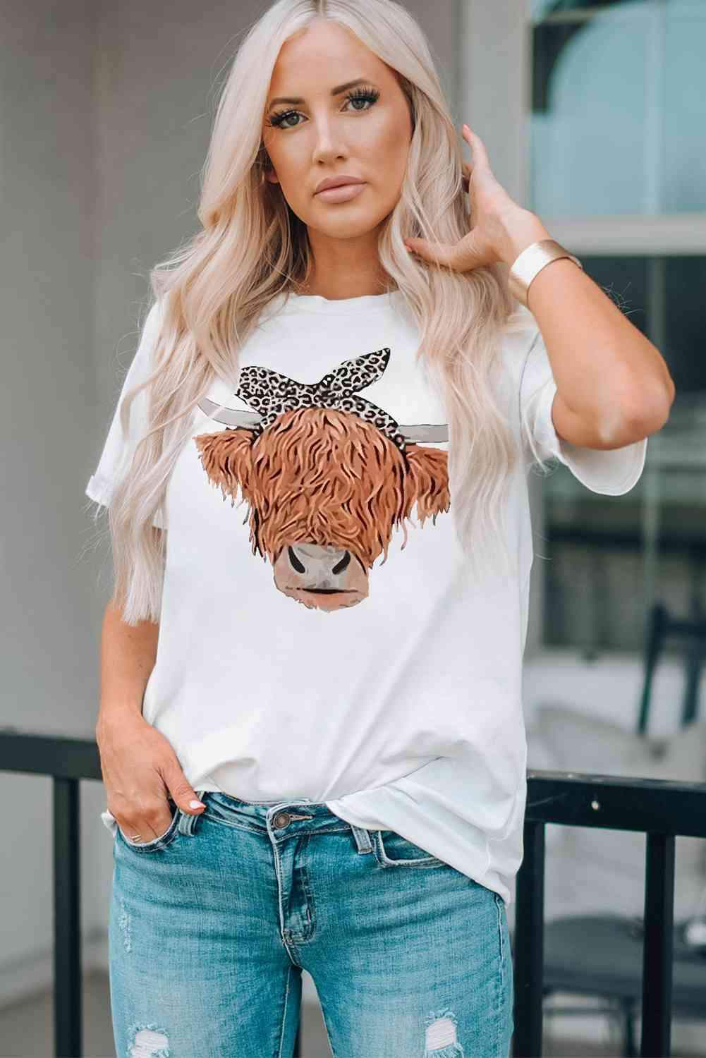 Animal Graphic Round Neck T-Shirt Women's T-Shirts - Tophatter Daily Deals