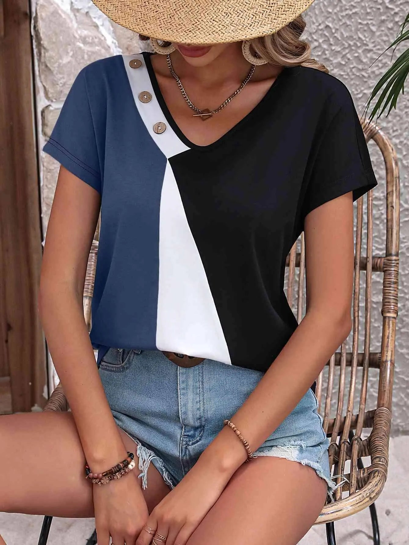 Color Block Decorative Button V-Neck Tee Navy Women's T-Shirts - Tophatter Daily Deals