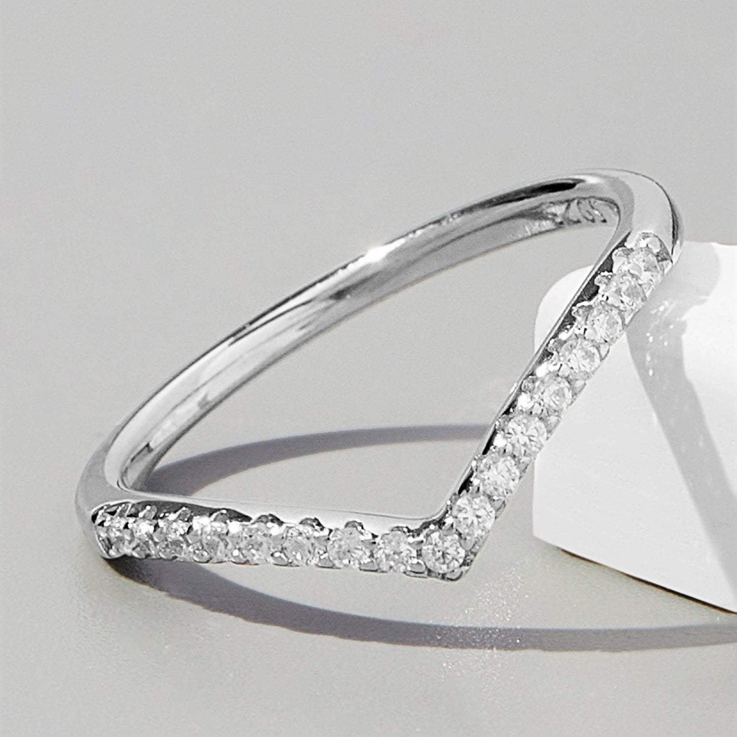 V Shape Inlaid Zircon 925 Sterling Silver Ring Rings - Tophatter Daily Deals