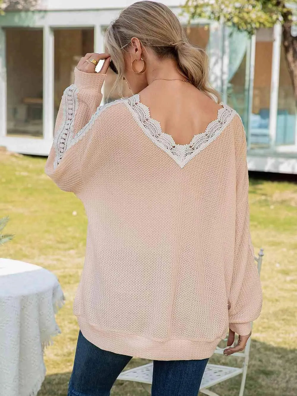 Contrast Spliced Lace V-Neck Top Blouses - Tophatter Daily Deals
