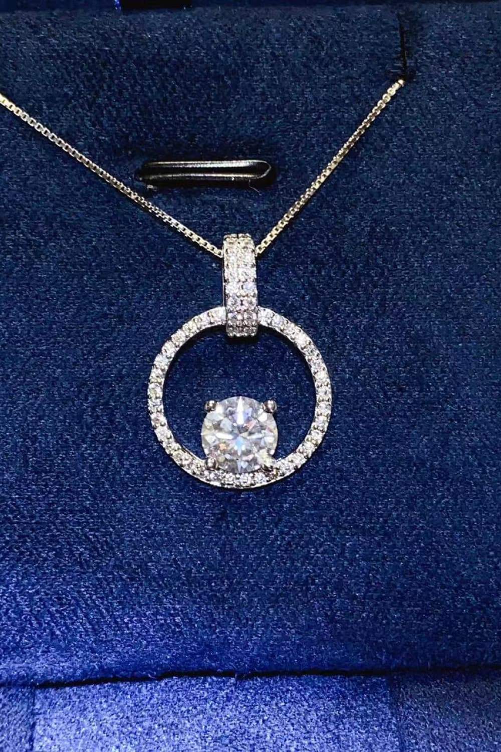 1 Carat Moissanite 925 Sterling Silver Necklace Silver One Size Moissanite - Tophatter Daily Deals