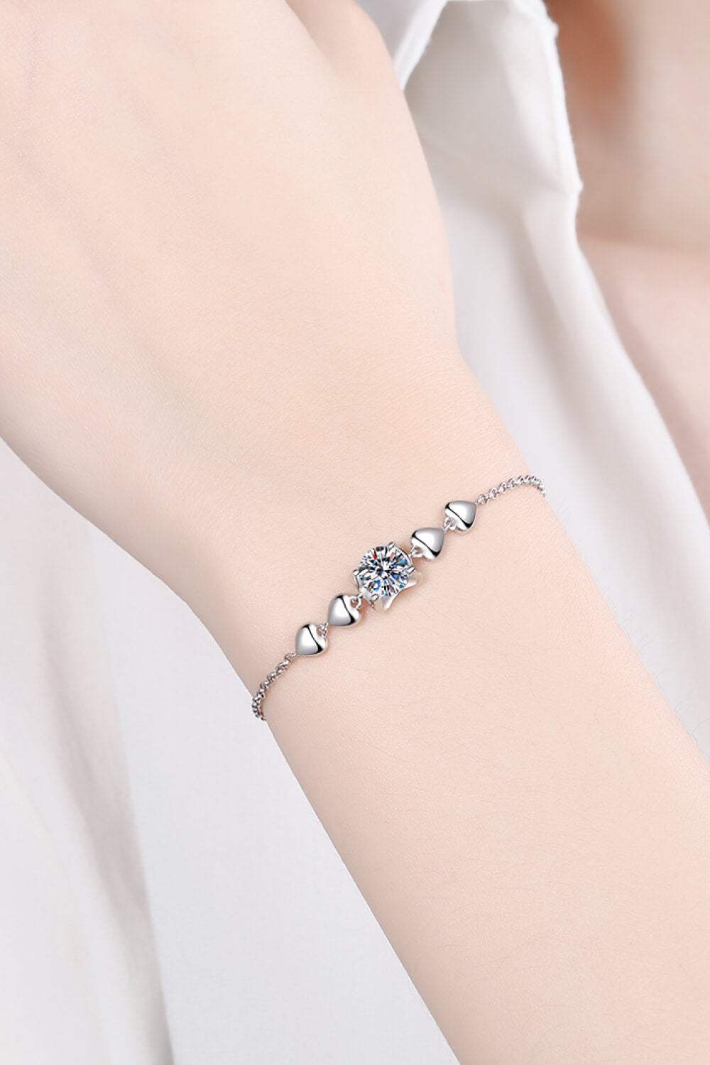 1 Carat Moissanite Heart Bracelet Silver One Size Moissanite - Tophatter Daily Deals