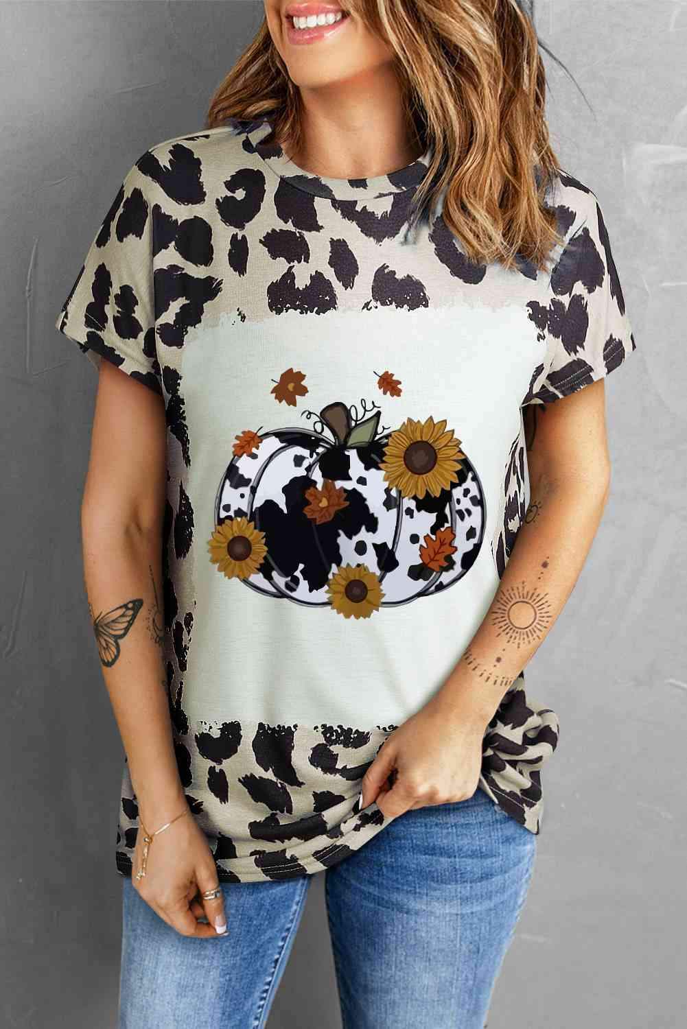 Leopard Print Round Neck Pumpkin Graphic Tee Leopard Women's T-Shirts - Tophatter Daily Deals