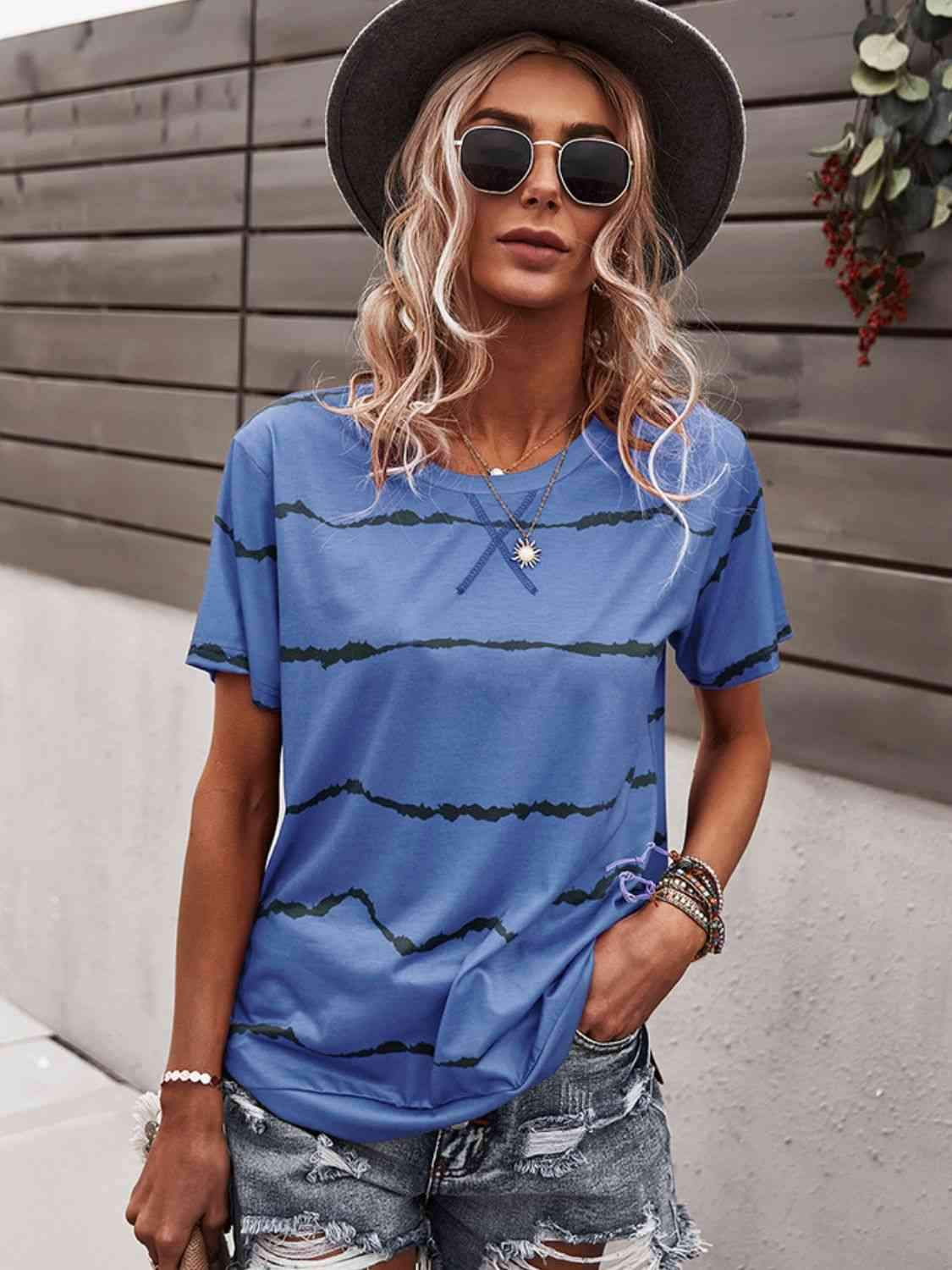 Waveform Print Round Neck Tee Women's T-Shirts - Tophatter Daily Deals