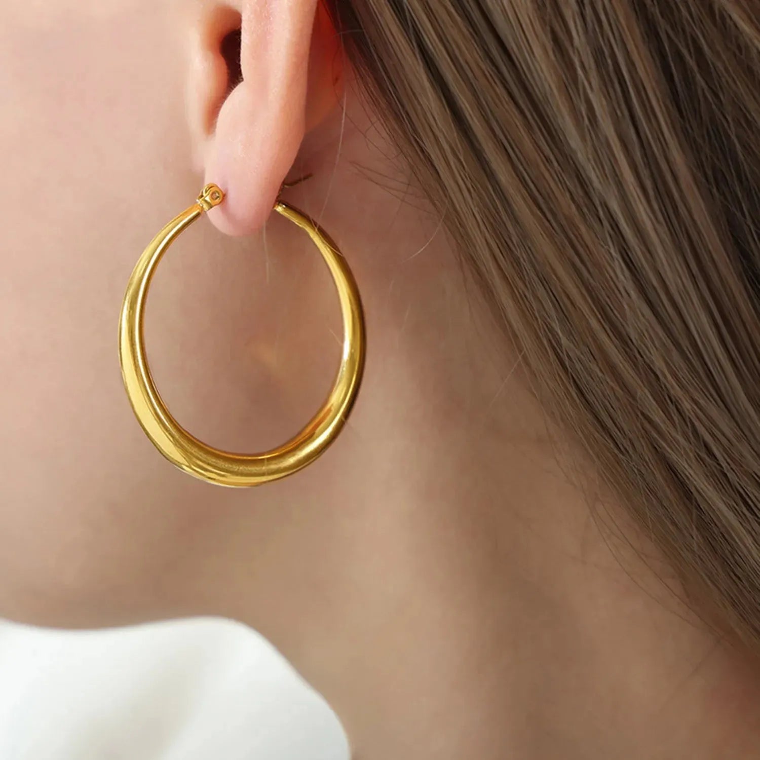 18K Gold-Plated Hoop Earrings Earrings - Tophatter Daily Deals