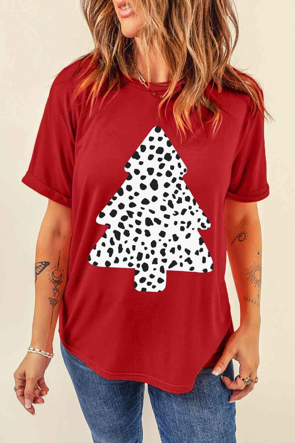 Christmas Tree Graphic Short Sleeve T-Shirt Brick Red Women's T-Shirts - Tophatter Daily Deals