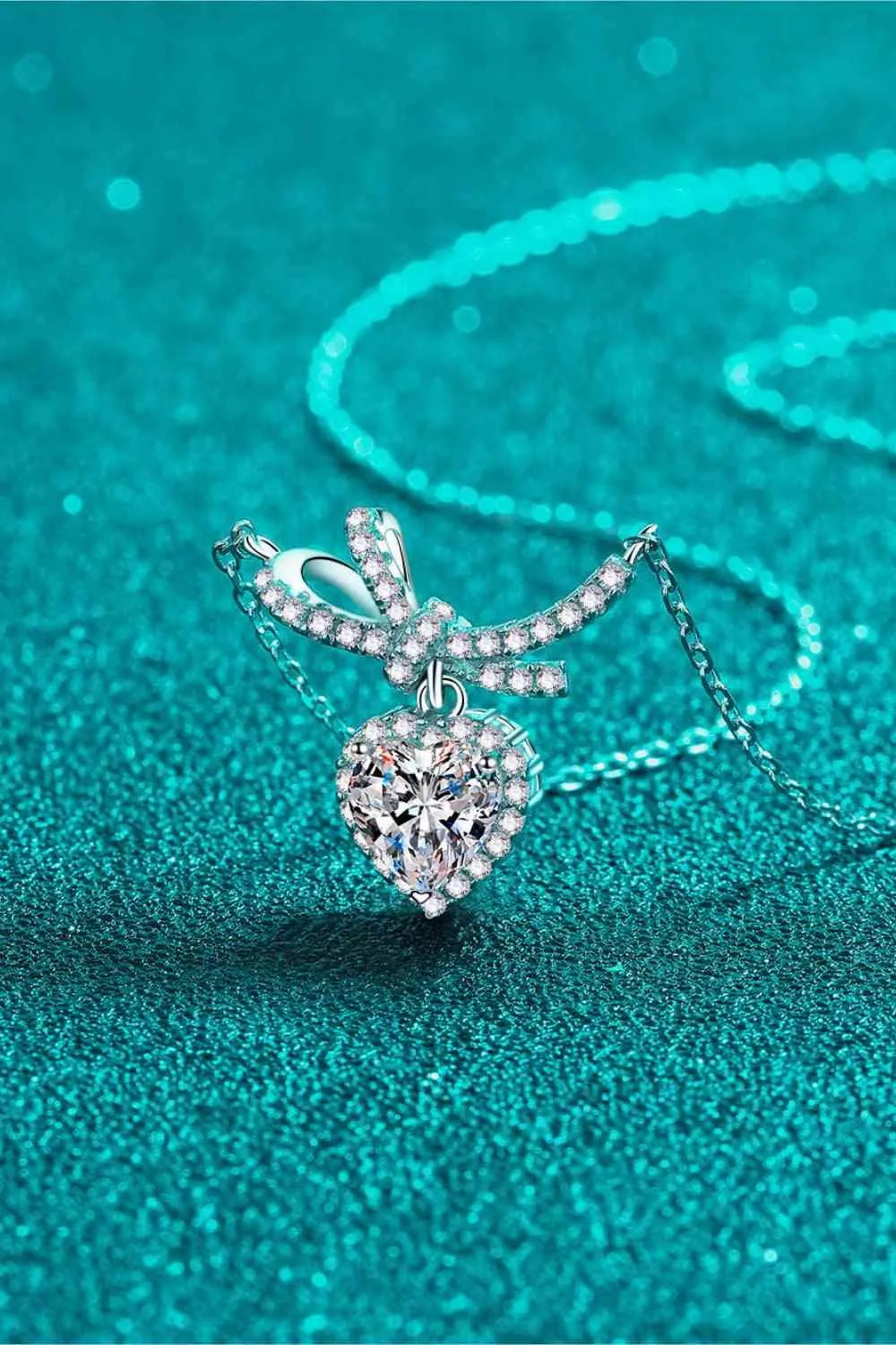 1 Carat Moissanite Heart Pendant Necklace Moissanite - Tophatter Daily Deals